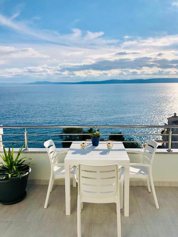 Villa Dani Sea & Pool Apartments โตรกีร์ ภายนอก รูปภาพ