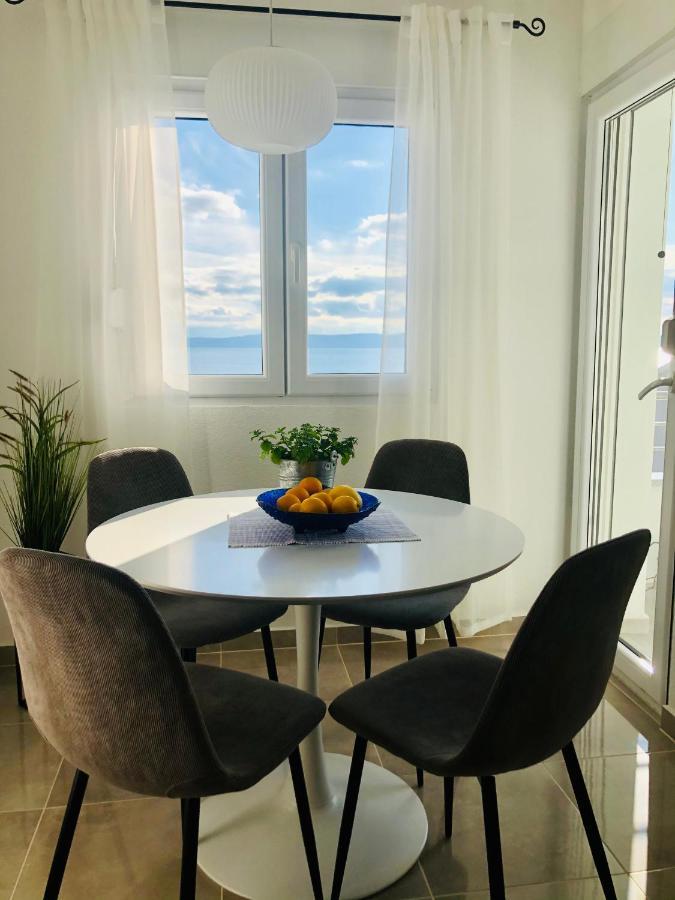 Villa Dani Sea & Pool Apartments โตรกีร์ ภายนอก รูปภาพ